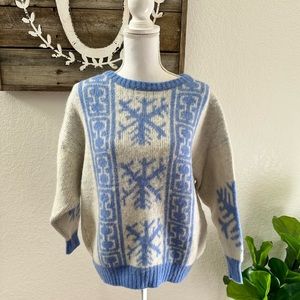 Alafoss white blue snowflake vintage Icelandic wool ski winter sweater sz L FLAW